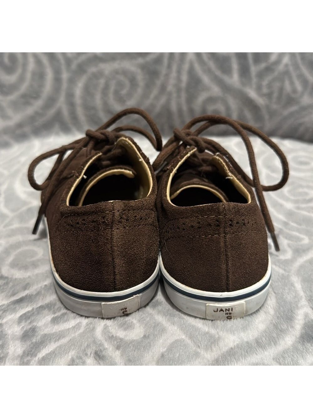 Janie and Jack suede brown tie up shoes - Picture 6 of 8